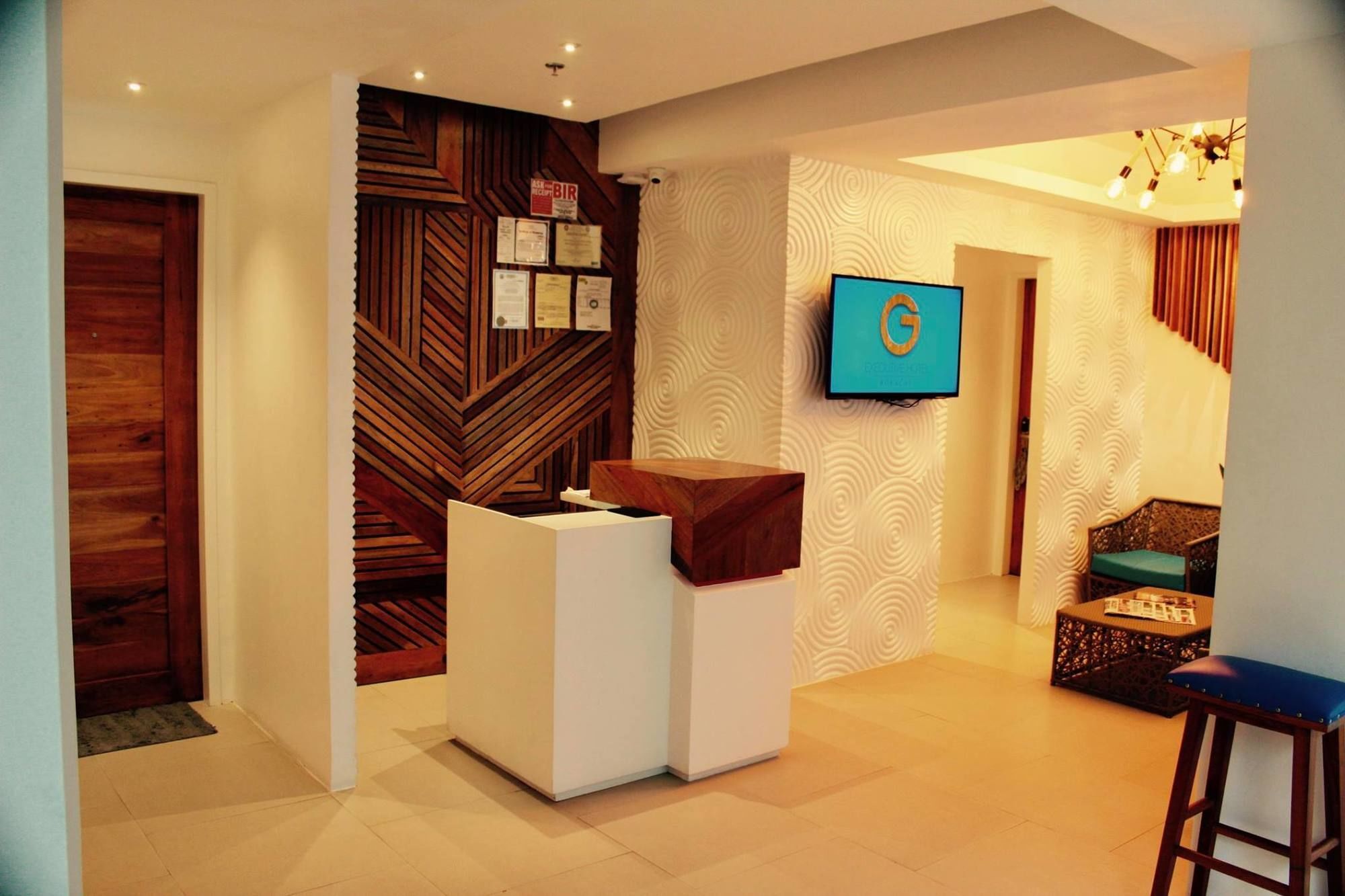 Oyo 609 G Executive Hotel And Spa Boracay Manoc-Manoc Exteriér fotografie
